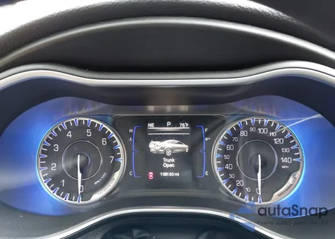 2015 Chrysler 200 Limited z USA, uszkodzony, nr VIN 1C3CCCAB7FN586489